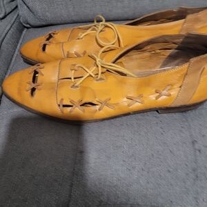 Men's Tan Leather Oxfords